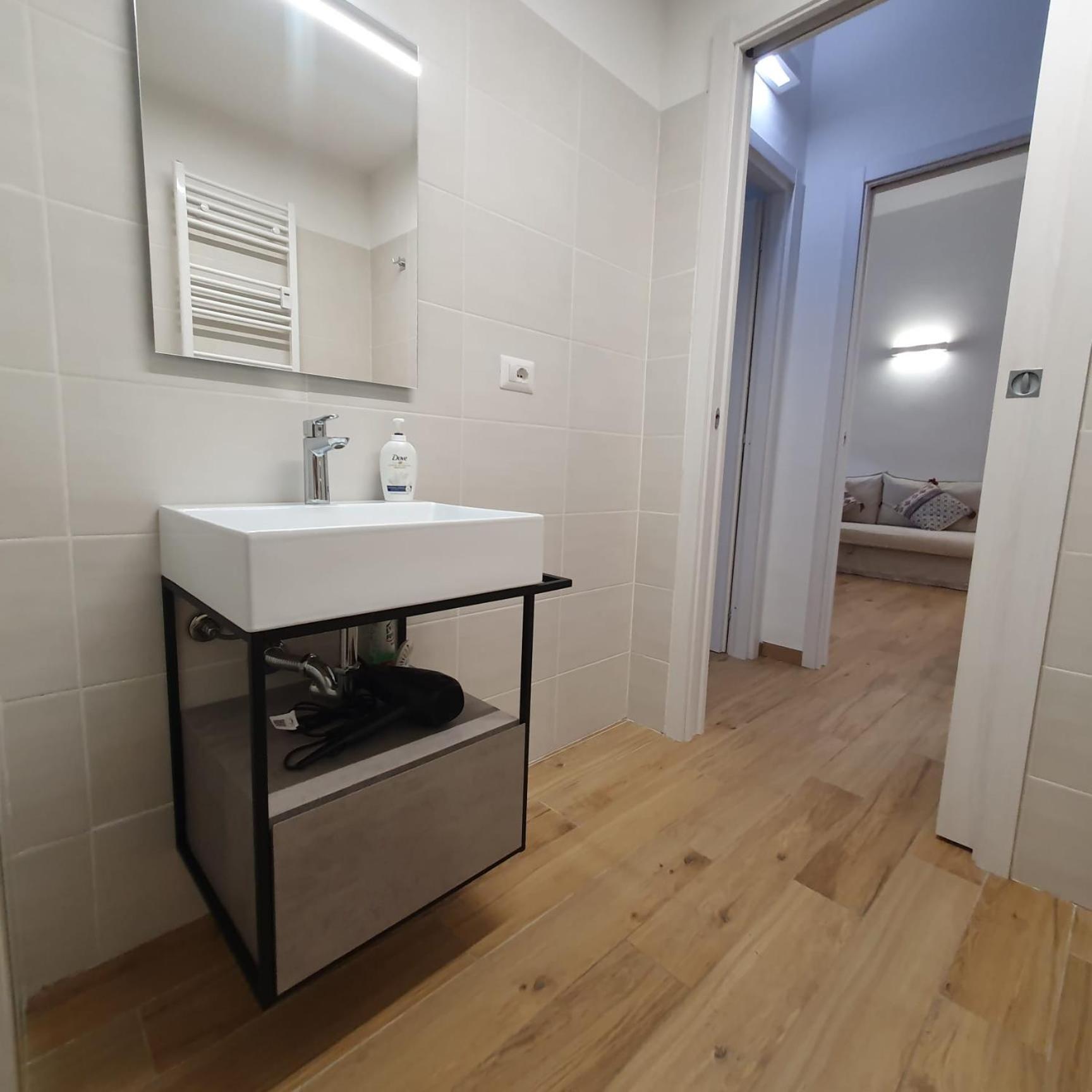 Bnbutler - Grasselli, 8 - Comfy And Newly Renovated Leilighet Milano Eksteriør bilde